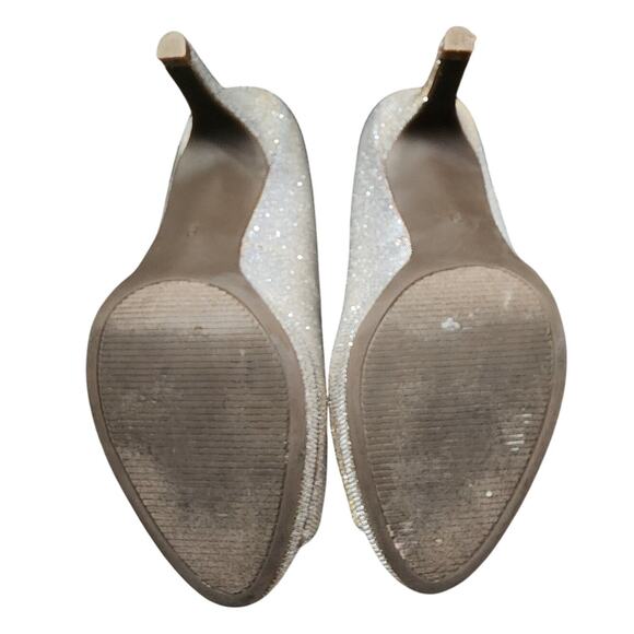 Coach and Four Peep Toe Heels, Silver Sparkle, Size 9 - Picture 6 of 7